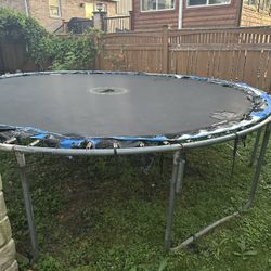 Trampoline Outdoor 