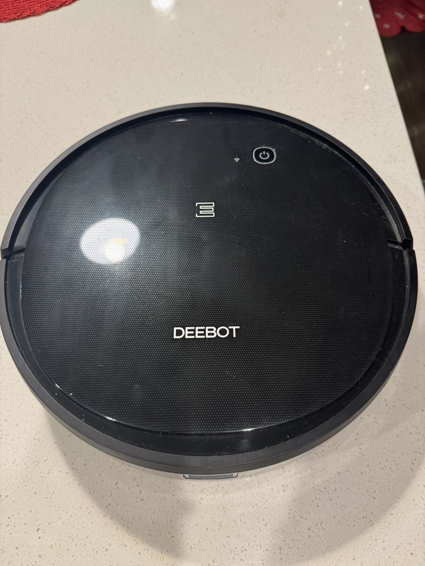 DeeBot Vacuum