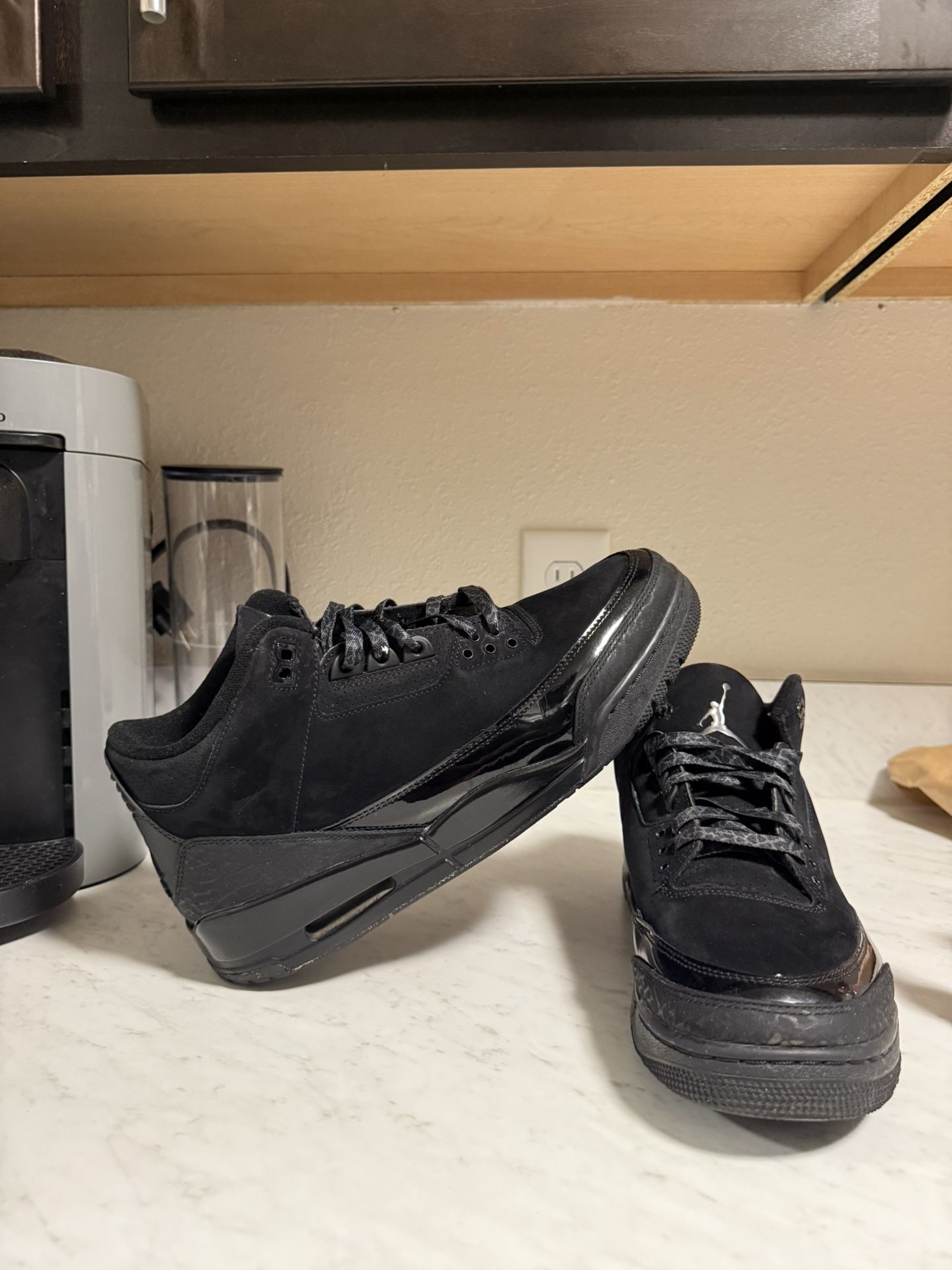 BLACK CAT 3s