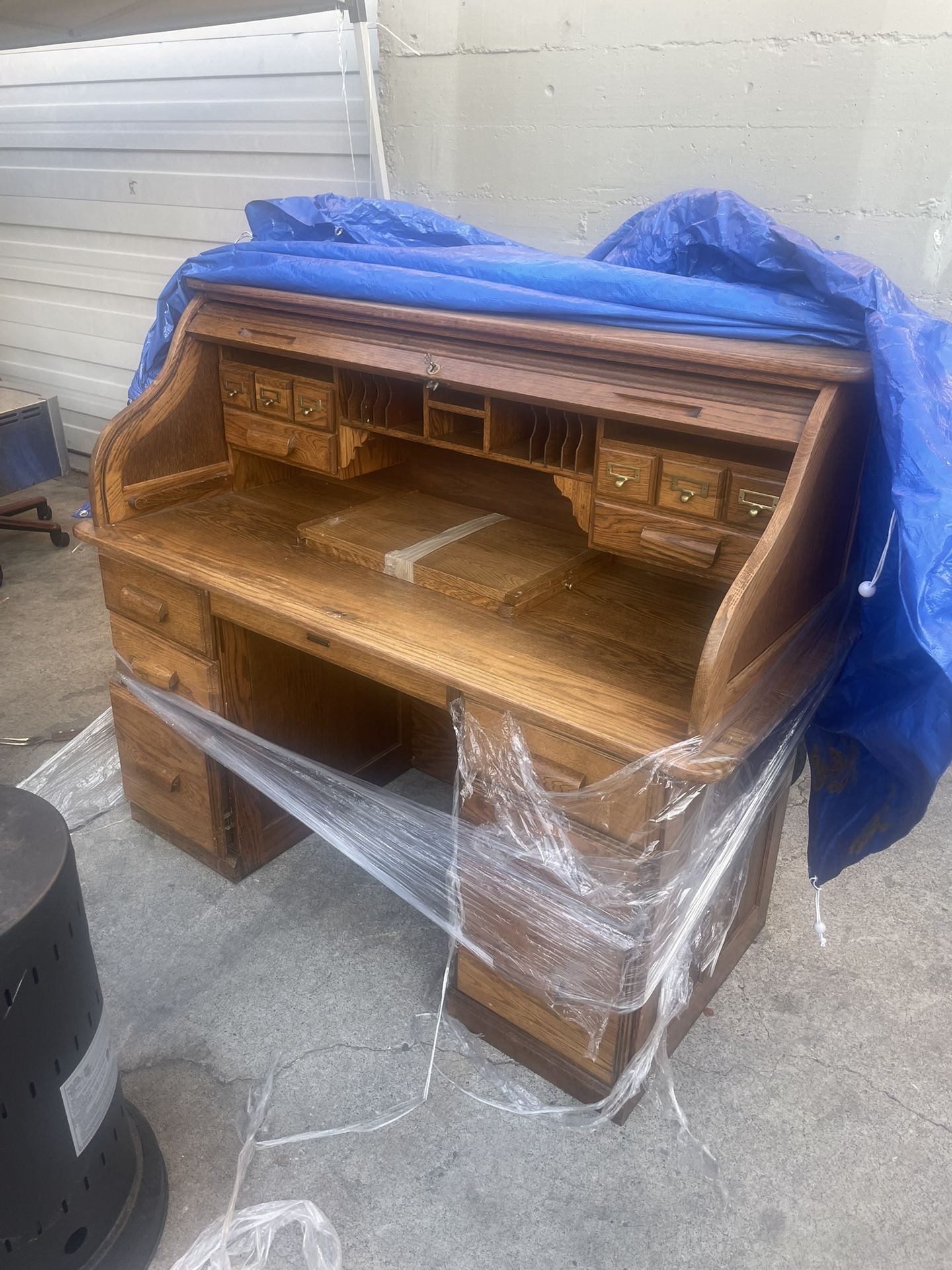 Solid Oak Amish Roll Top Desk