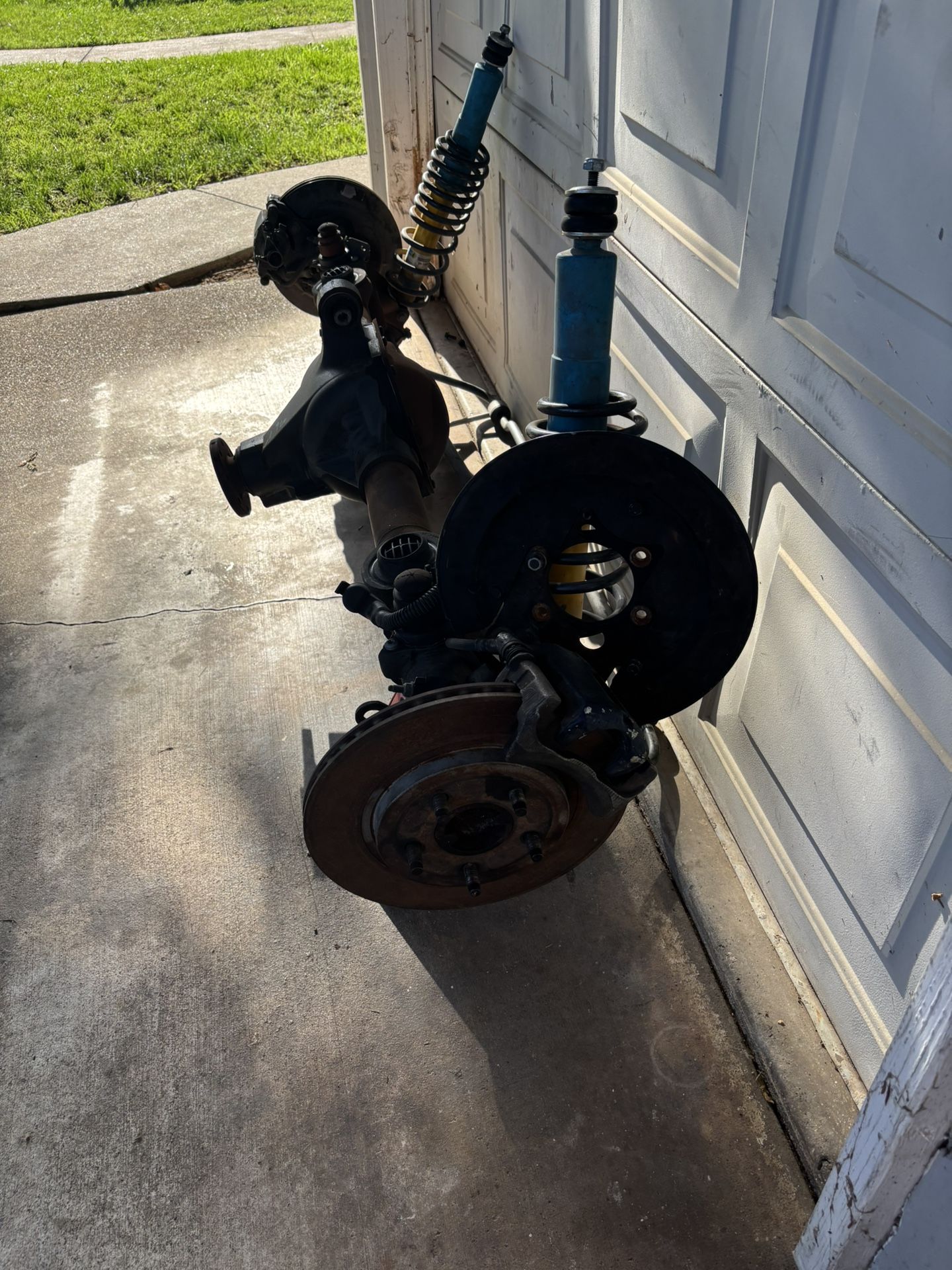 Mustang Gt 05-09 Rear End