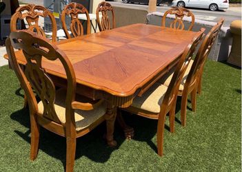 Dinning table