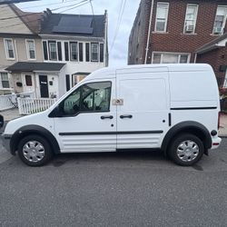 Ford Transit Connect 2013 $4,000