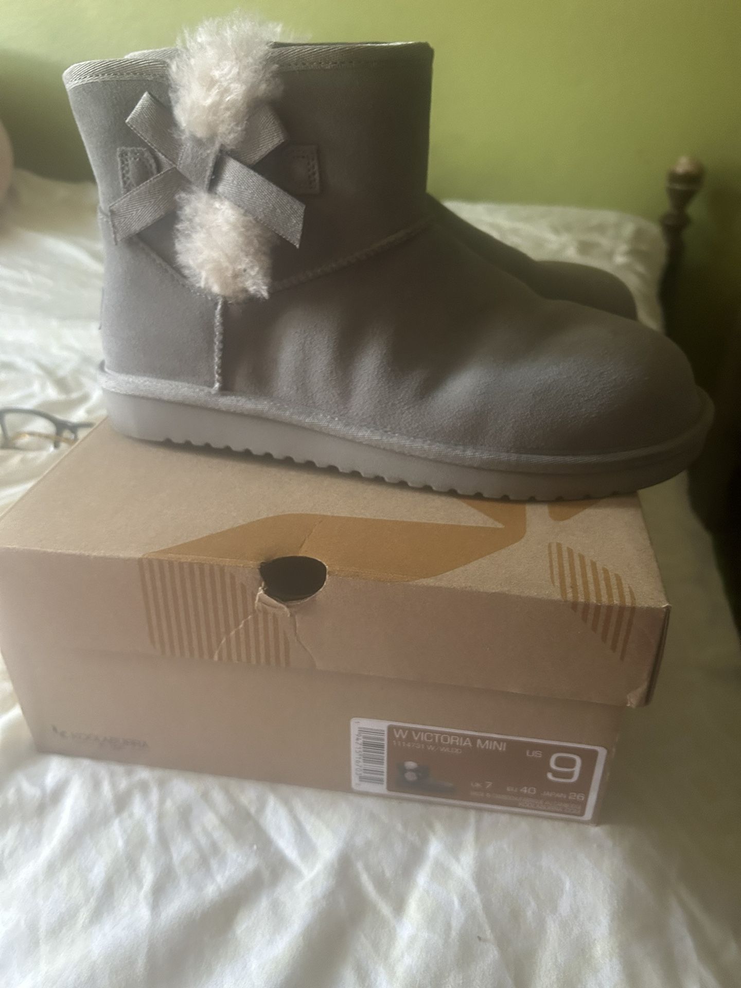 Botas Ugg Buena Condiciones Size 9 $20