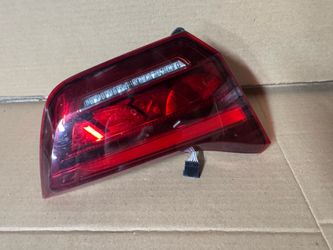 2015 - 2017 BMW F82 M4 COUPE REAR LEFT INNER TAIL Light