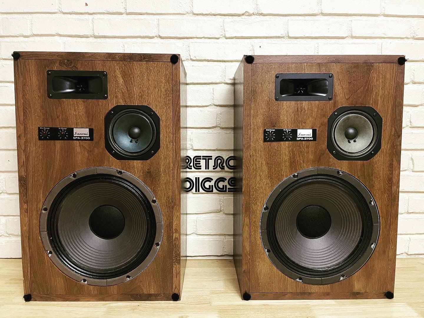 Vintage Sansui SPA-3700 3-Way Speakers 