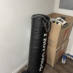 ProForce 100lb Heavy Punching Bag w/ Chains – Like New