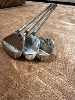 Taylormade wedge set (50,56,60)