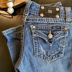 Lightly Used Miss Me Light Distressed Boot Cut 28