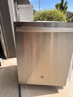 GE Dishwasher (free)