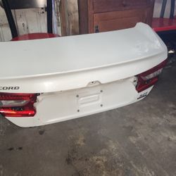 2018-2022 HONDA ACCORD TRUNK LID 