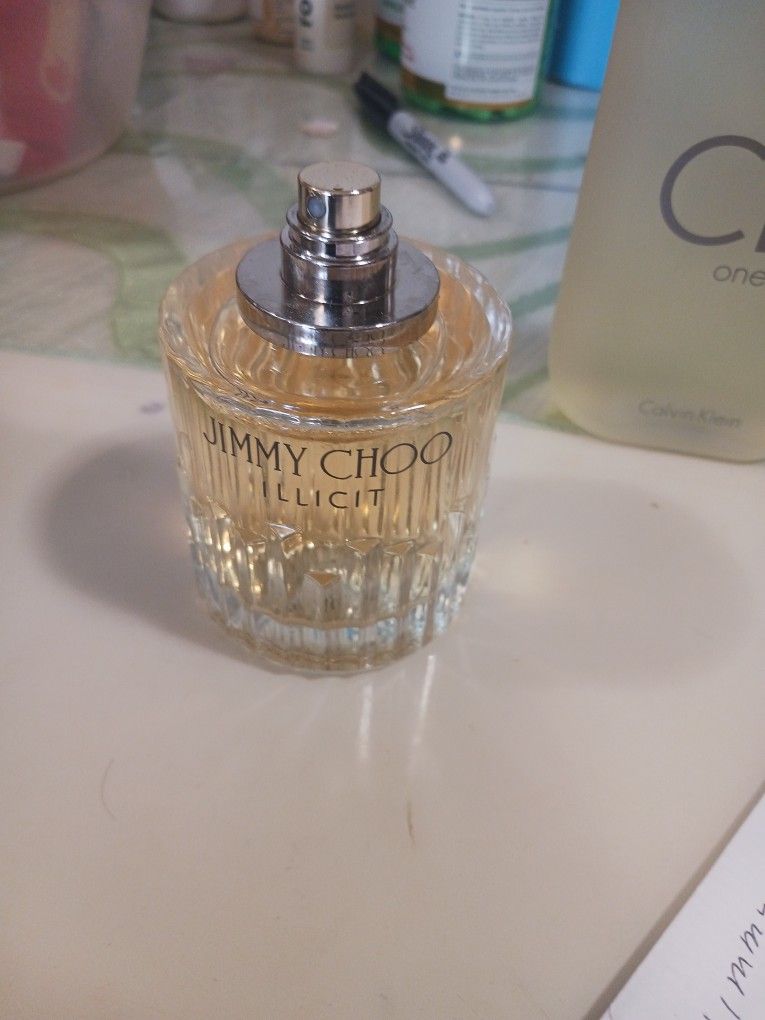 Pe4fume Jimmy Choo Illicit. by Jimmy choo 3.3 oz Usado Buenas Condicines