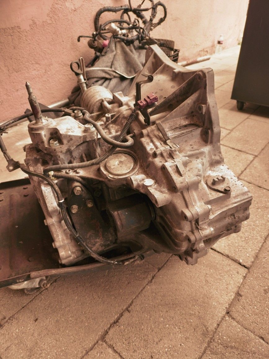 Transmission For 2011 Nissan Versa No CVT