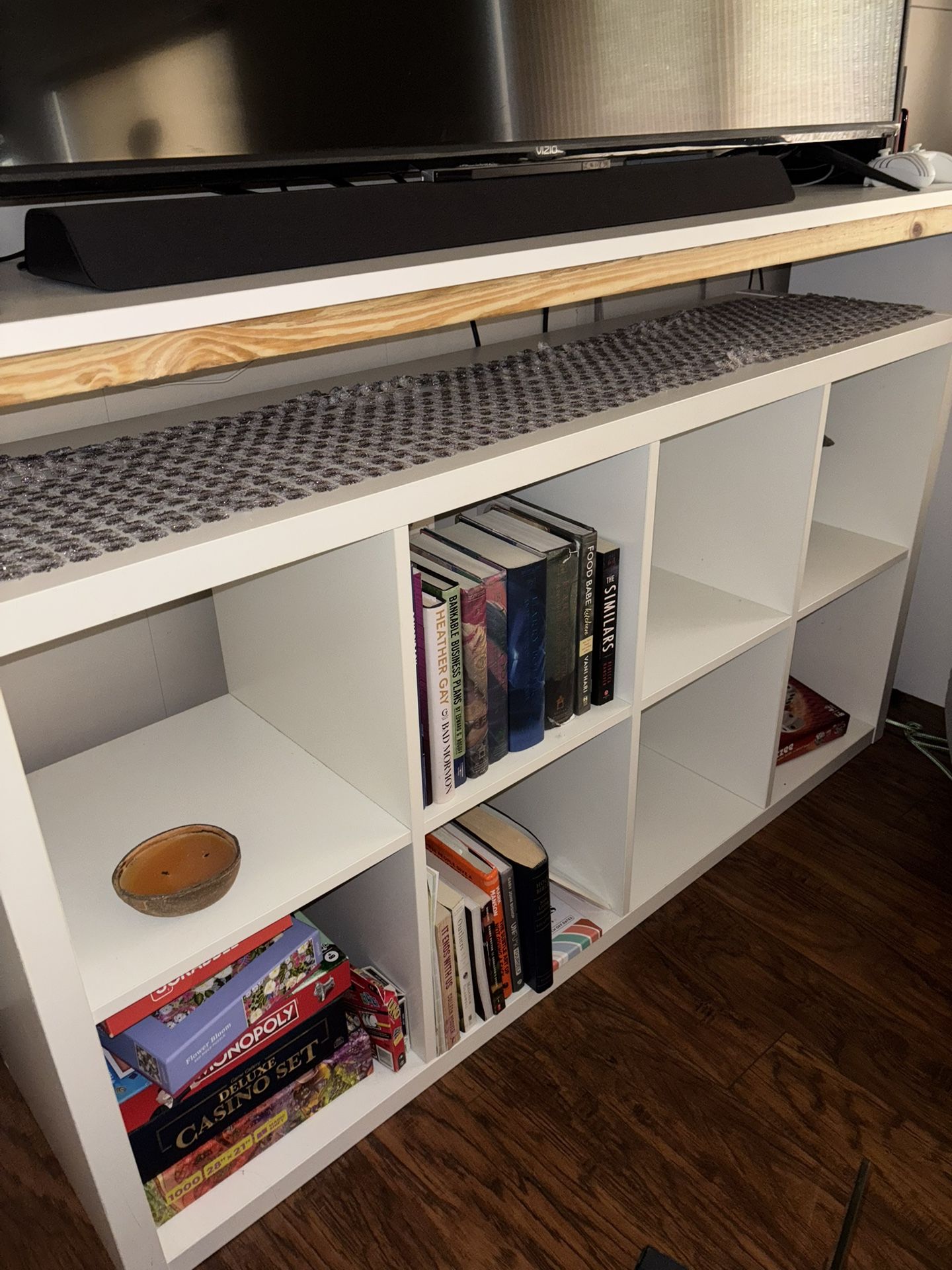 8-Cube Shelf Organizer  