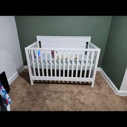 Oxford 4-in-1 Crib & Mattress