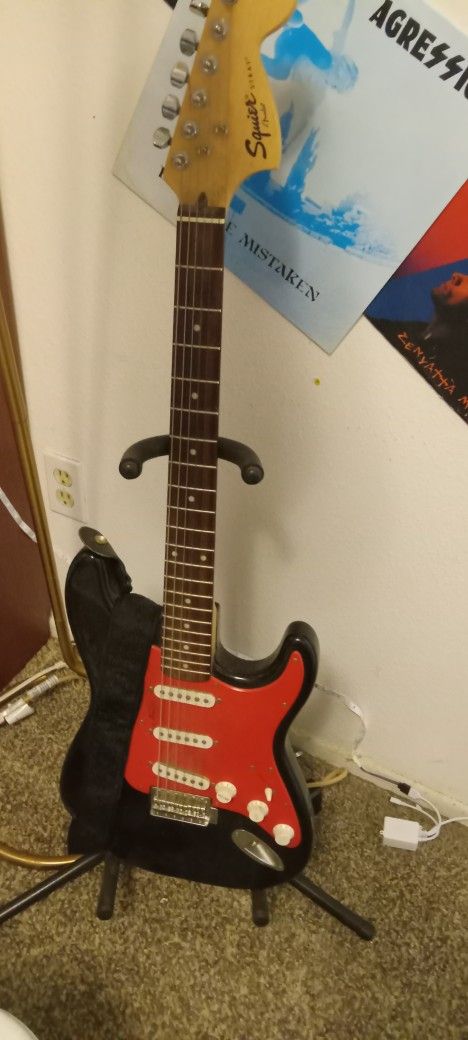 Sqier Fender Strat Guitar