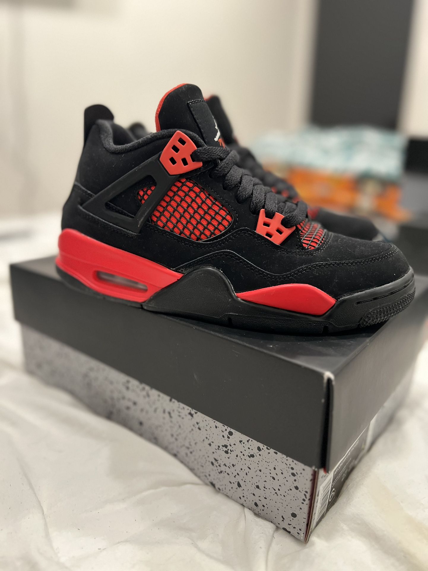 Jordan 4s Retro