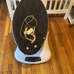 4moms Mamaroo Swing 