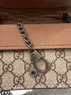 Stylish mini bag — perfect to use as a wallet!