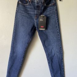 Levis Wedgie Fit Ankle Women's Jeans