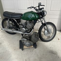 Suzuki T250 W Parts