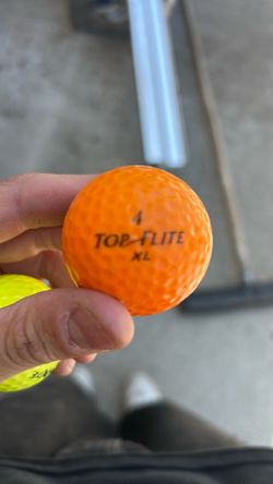 Top flight XL golf ball
