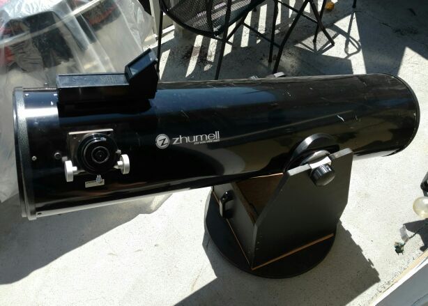 Zhumell Z10 Deluxe Dobsonian Reflector Telescope