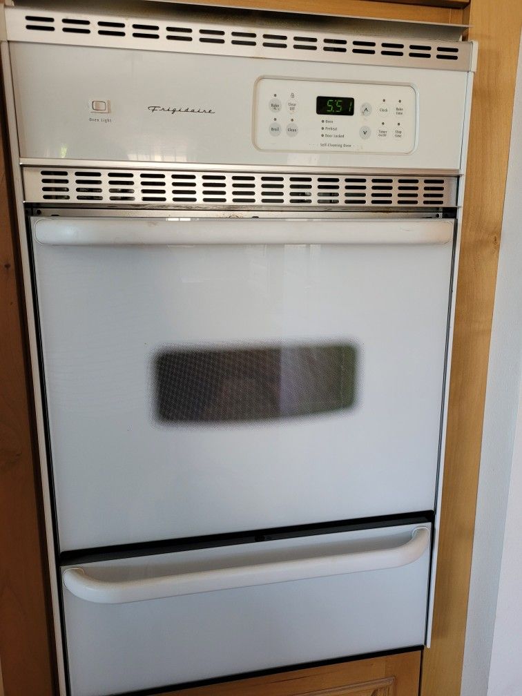 Oven Frigidaire