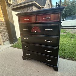 PRETTY BASSETT DRESSER