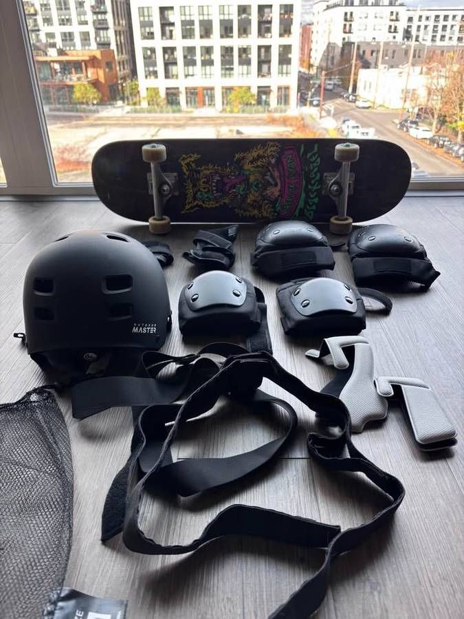 Skateboard Gear Bundle + Accessories