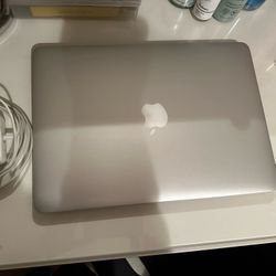 APPLE MACBOOK AIR EARLY 2014 1.4GHZ I5 CORE 