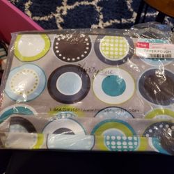 New Zippered Thirty One Pouch
