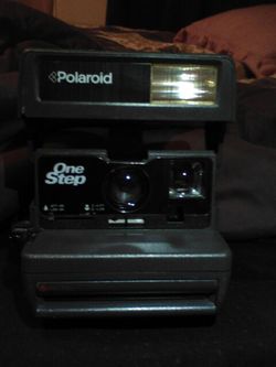 Polaroid One Step uses 600 Film