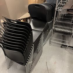 $30 EACH CHAIR!! Chairs For Sale About 42 Chairs LOOK AT DESCRIPTION 