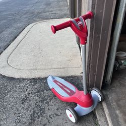 Radio Flyer Toddler Scooter 