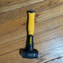 Dewault 2 Lb Hammer