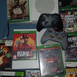 2 Xbox 1s 500gb And 1TB 10 Games 2 Controller 1 Power Cord Everything Works 