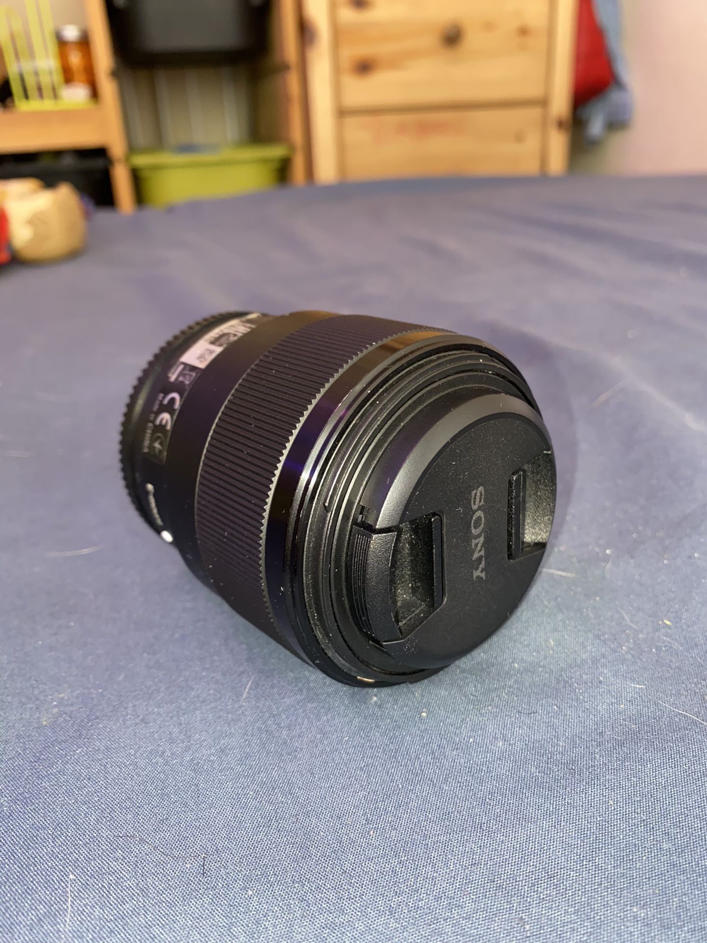 Sony 50mm 1.8 lens
