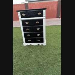 Drawer Dresser 
