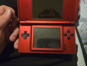 DS Lite custom Usb port charger mod  (READ DESCRIPTION) minor screen scratch othe than that brand new) + extra stylus