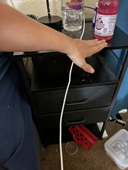 $20 End Table/night Stand