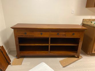 Wood dresser