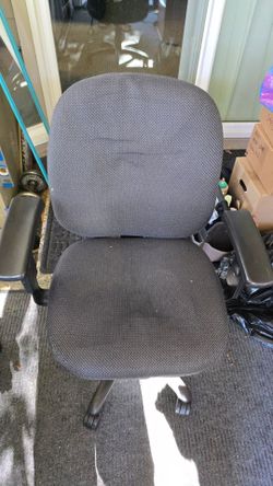 Free office chair in good condition