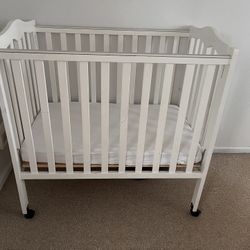 Mini Foldable Crib 