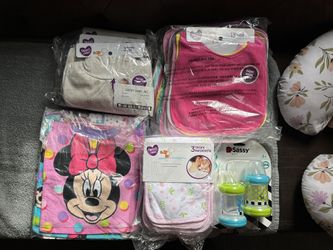 Bibs/ Burpcloths/ Baby bottles 