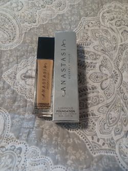 Anastasia Foundation #420