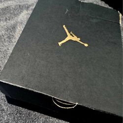 AIR JORDAN 4 RETRO (GS) SIZE 6.5