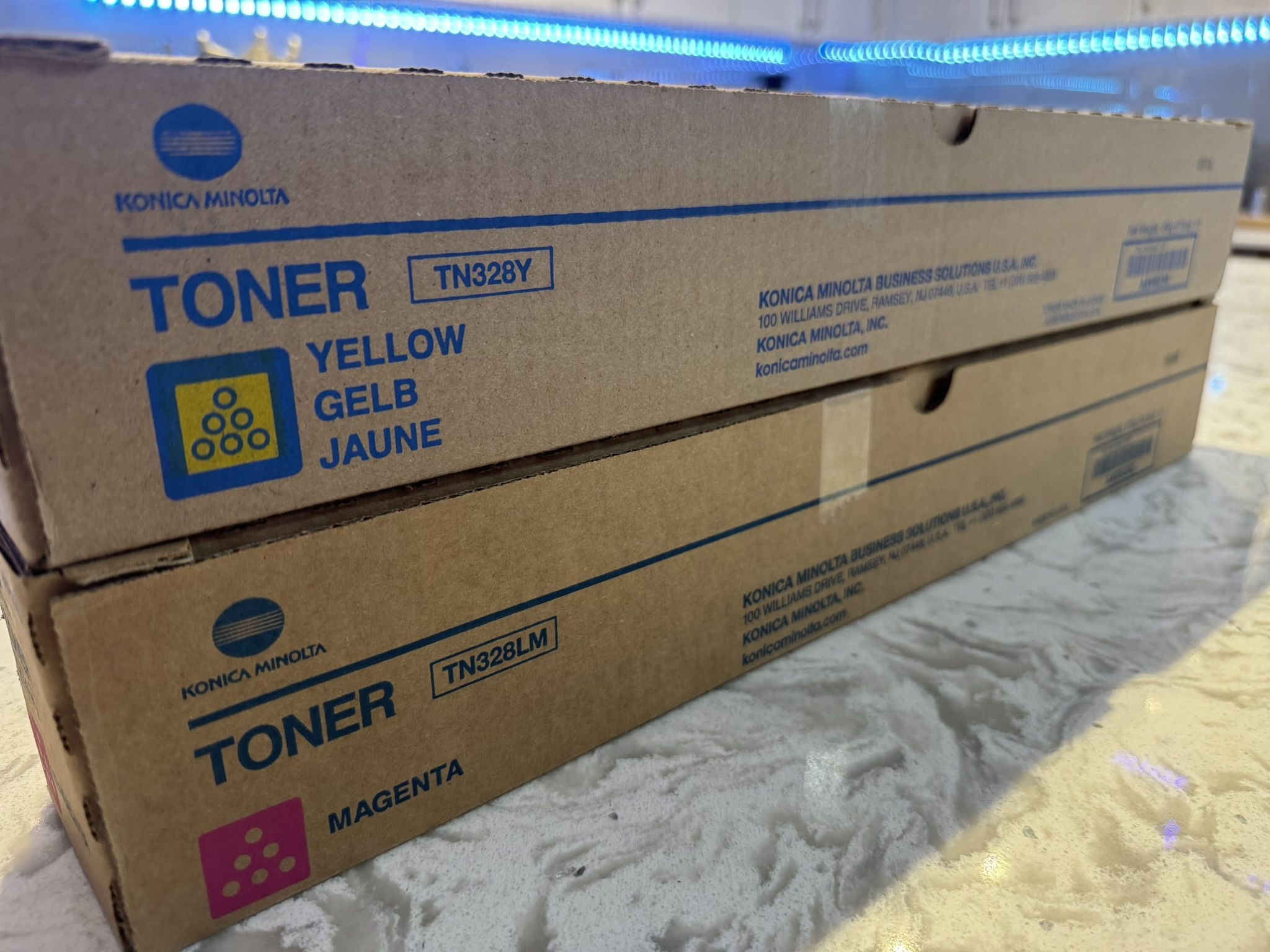 Konica Minolta Magenta Toner And Yellow Gelb Jaune