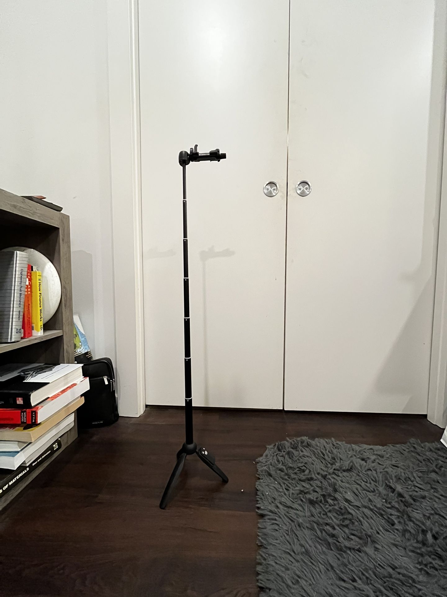 Smartphone Tripod (with Bluetooth Remote)