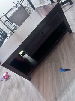 Wood center table